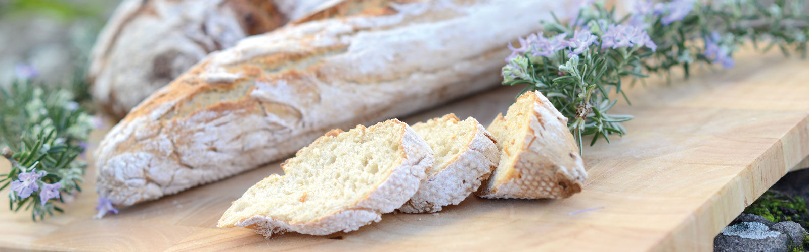 Hofladen Karpenhaus Ratingen Homberg, selbst gebackenes Brot